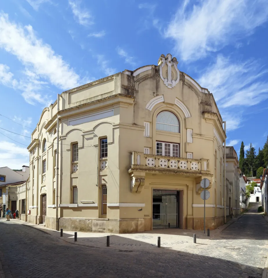 Paradise Movie Theater, northeast elevation