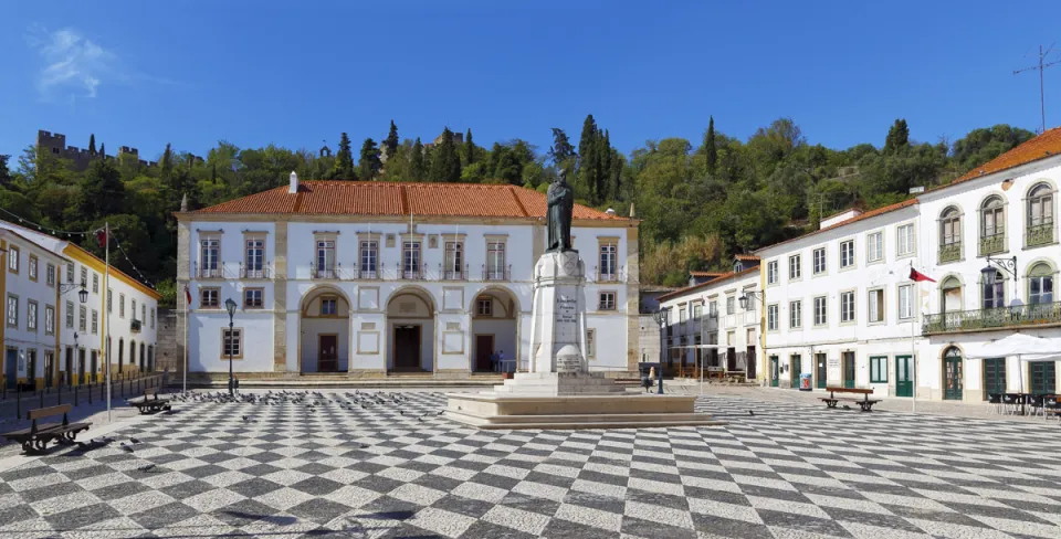 Republic Square with the town hall