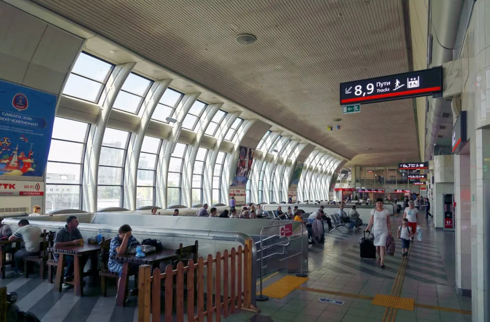 Samara Railway Station, platform hall