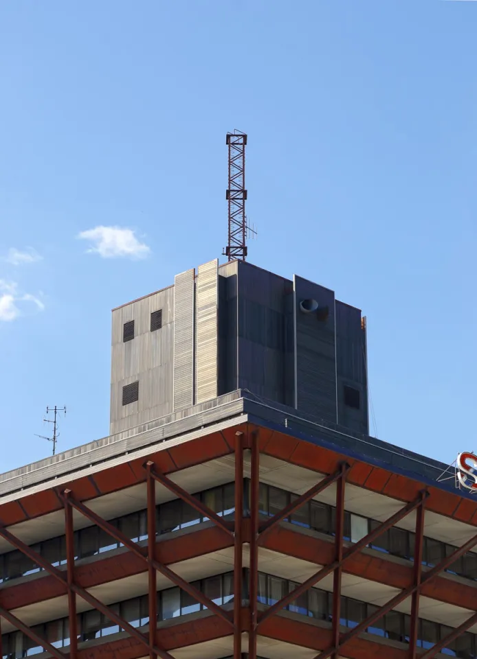 Slovak Radio Building, roof structure