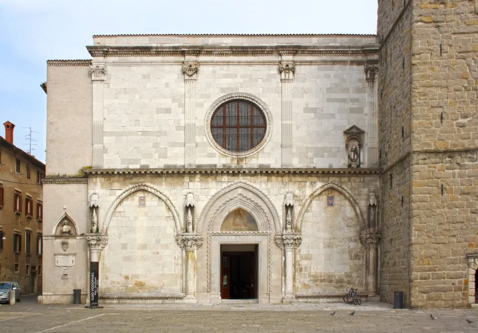 Cathedral of the Assumption of the Blessed Virgin Mary, main facade