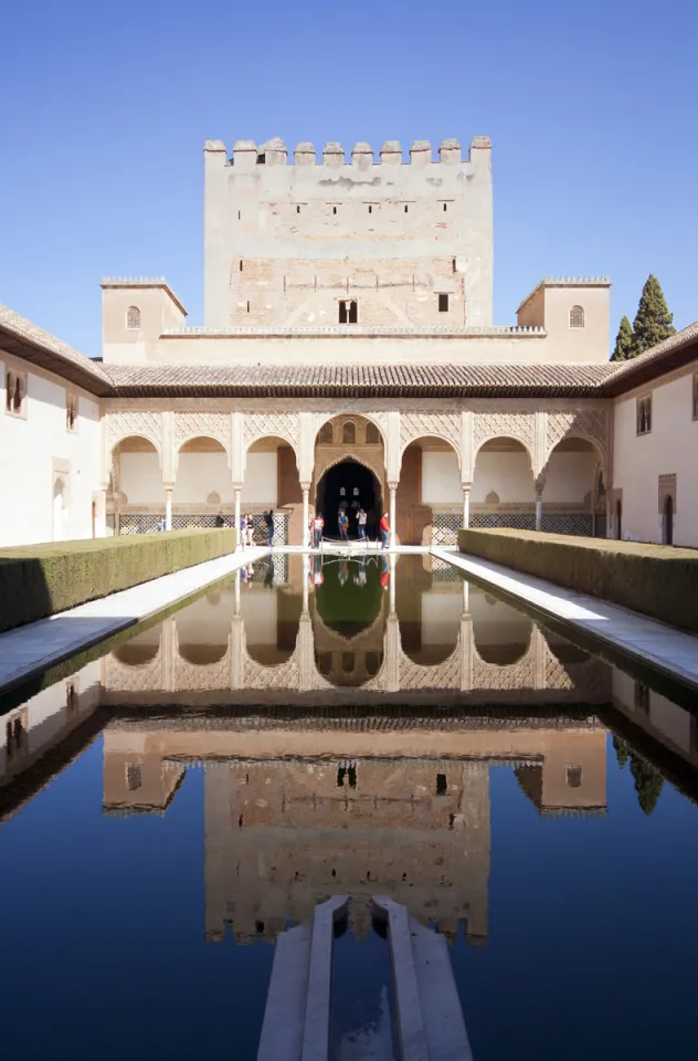 Alhambra, Nasrid Palaces, Comares Palace, Patio de los Arrayanes