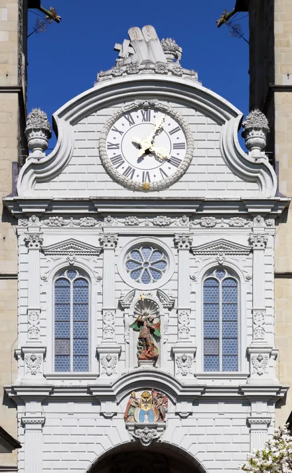 Church of St. Leodegar, facade detail