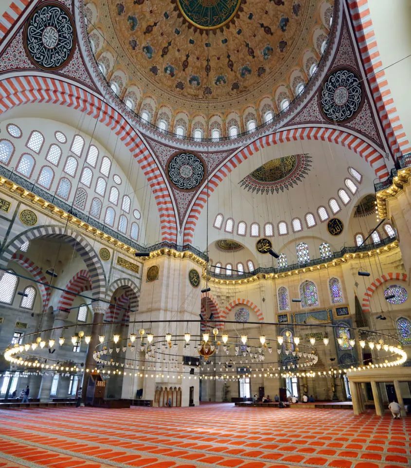 Süleymaniye Mosque, prayer hall