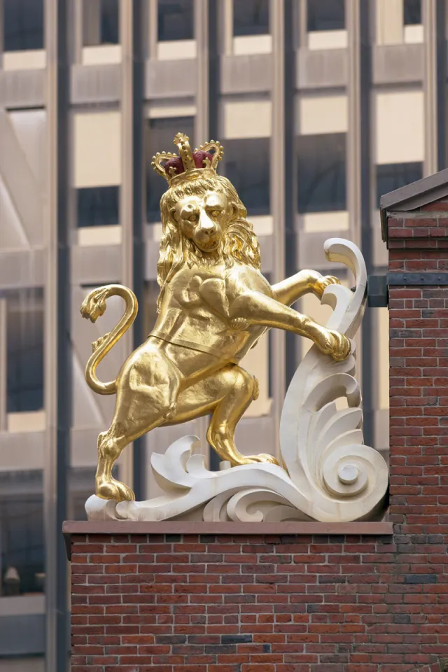 Old State House, lion sculpture Old State House, lion sculpture