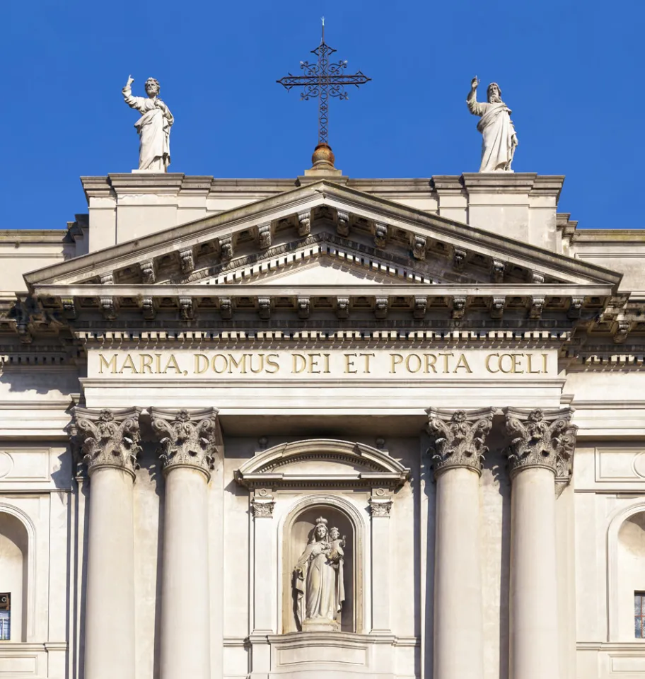 Basilica of Our Lady of Mount Carmel, facade detail