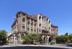 Faculty of Engineering (Las Heras Campus), east elevation