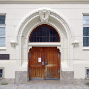 J. N. Neumann Bishop's Grammar School, door