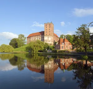 Koldinghus, reflecting in the lake