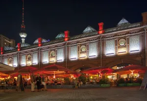 Hackescher Markt Station at night