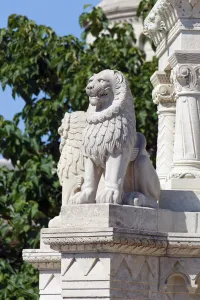 Fisherman's Bastion, Equestrian Statue of St. Stephen, lion statue