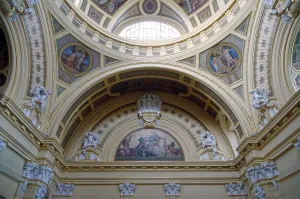 Széchenyi Thermal Bath, detail of the vestibule