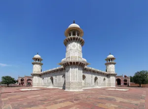 Itimad-ud-Daulah Tomb, mausoleum, southeast elevation