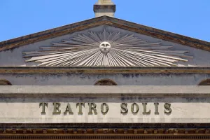 Solís Theatre, facade detail with pediment