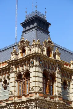 Palace of Running Waters, facade detail of the northeastern corner