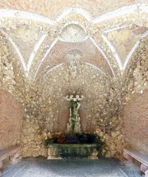 Eggenberg Palace, shell grotto