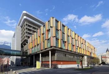 University Hospital Innsbruck, Paediatric and Cardiac Centre, eastern structure