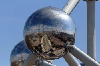 Atomium, sphere