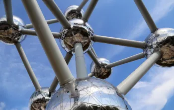 Atomium, spheres