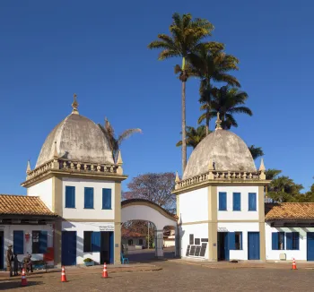 Romaria, main gate, west elevation