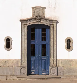 Sanctuary of Bom Jesus de Matosinhos, Chapel “Ascent to Calvary”, door