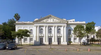 Niterói State Library, main facade