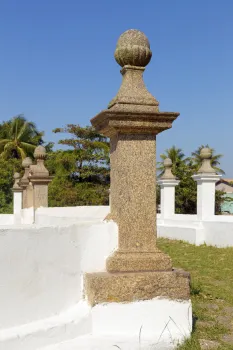 Guandu Bridge, pillar