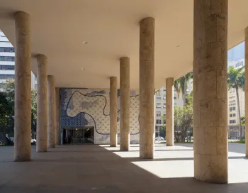 Gustavo Capanema Palace, pilotis
