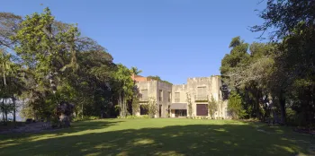Chácara do Céu, northwest elevation with gardens