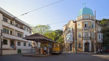 Curvelo Square (Largo do Curvelo), south elevation