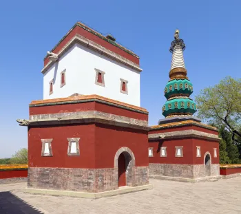 New Summer Palace, Four Great Regions Complex, pavilion and stupa of the east region