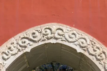 Putuo Zongcheng Temple, Glazed Archway, stone carvings
