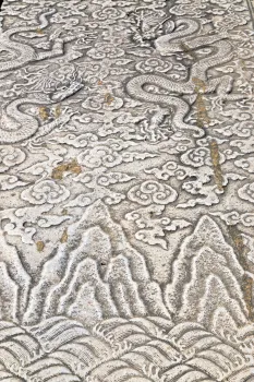 Ming Changling Mausoleum, Ling'en Gate, detail of the relief of the marble terrace
