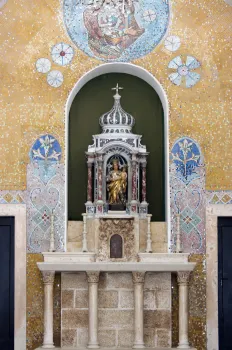 Church of Our Lady, altar