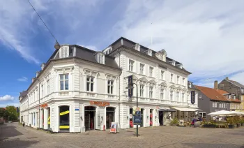 Hotel Prindsen, southwest elevation