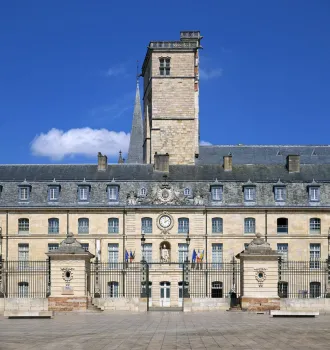 Palace of the Dukes of Burgundy, entrance to the Court of Honour
