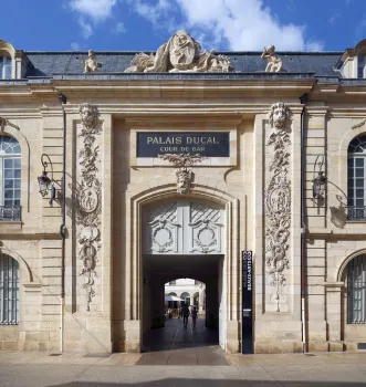 Palace of the Dukes of Burgundy, portal leading to the Bar Courtyard