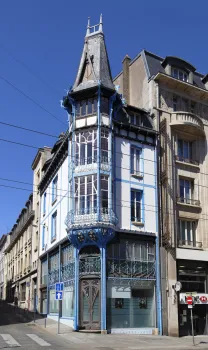 Génin-Louis Store, south elevation