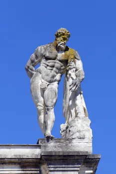 Place Stanislas, Here Arch (Arc Héré), statue of Hercules