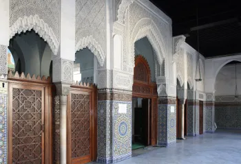 Grand Mosque of Paris, entrance to the prayer room