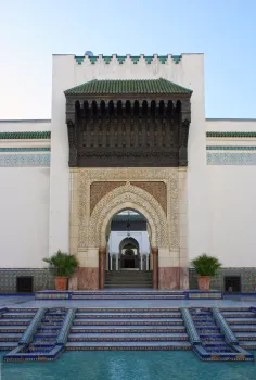 Grand Mosque of Paris, gate between inner court and inner garden