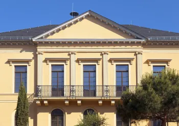 Casino Building, avant-corps with balcony