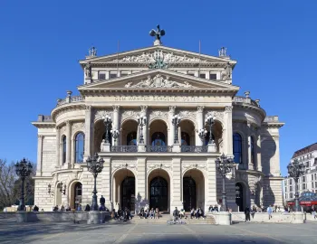 Old Opera, avant-corps of the main facade