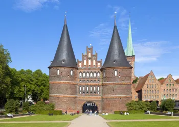 Holsten Gate, field side (west elevation)