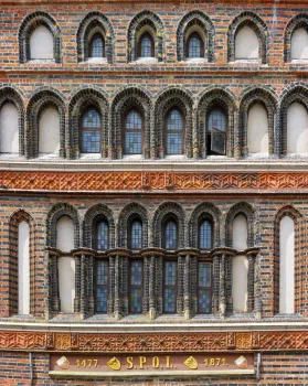 Holsten Gate, facade detail of the city side