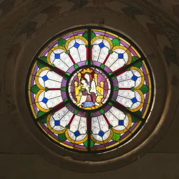 Holy Spirit Hospital, rose window with Our Lady and Child