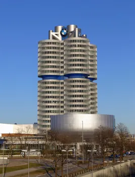 BMW Tower, with BMW Museum in front