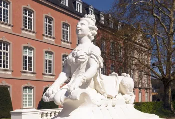 Electoral Palace of Trier, sphinx statue