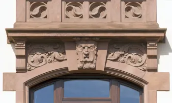 Sonneck Mansion, facade detail