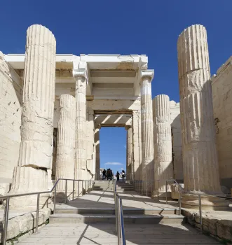 Acropolis, Propylaea, central passageway